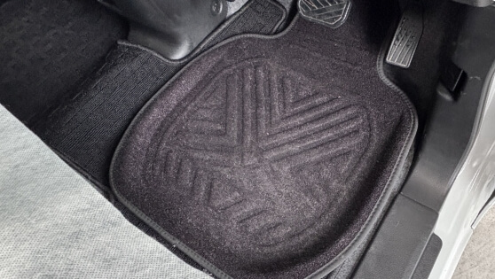 車内マット